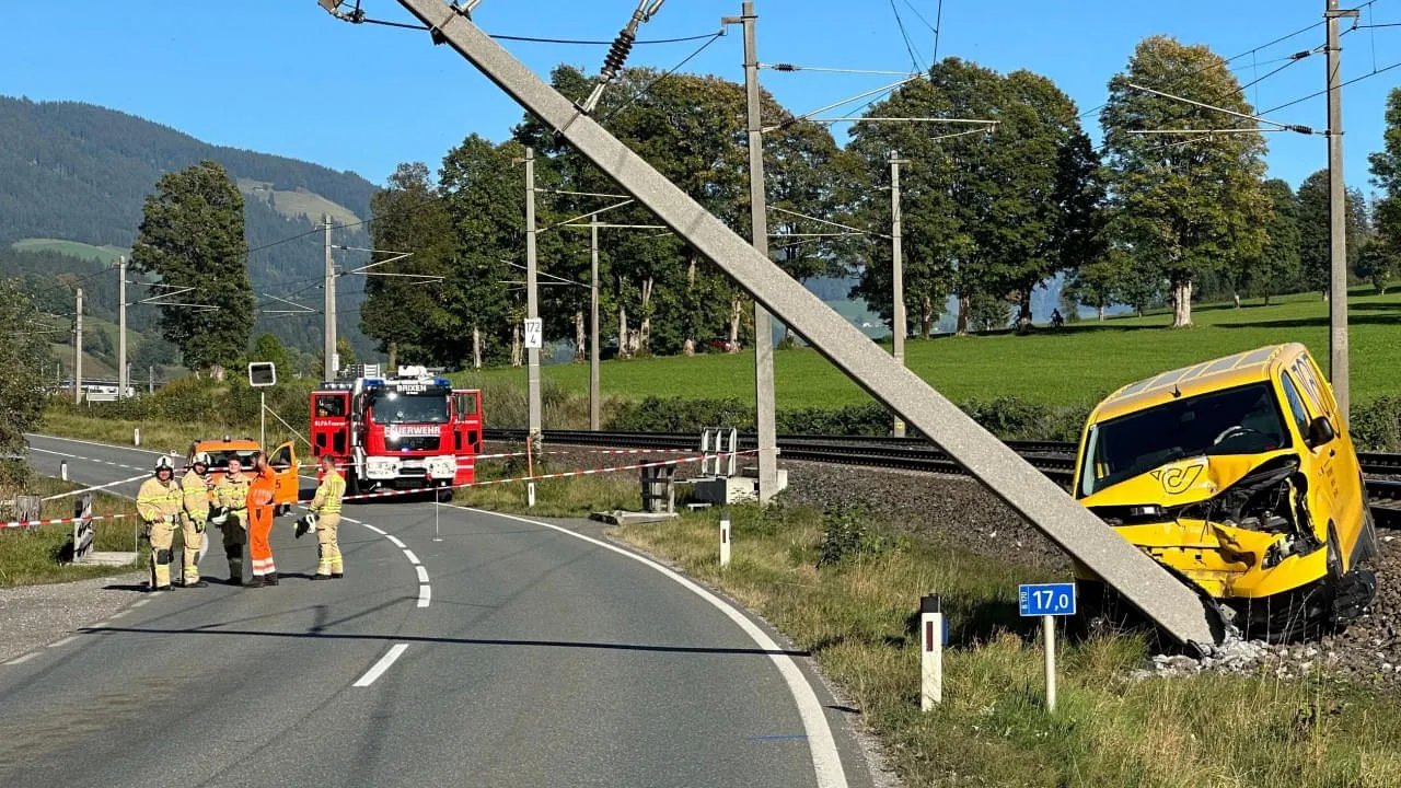 VU-Bahn-in-Brixen-im-Thale
